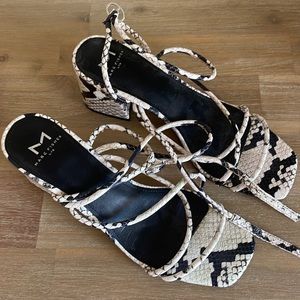 MARC FISHER LOW HEELED SQUARE TOE SNAKE PRINT STRAPPY SANDALS